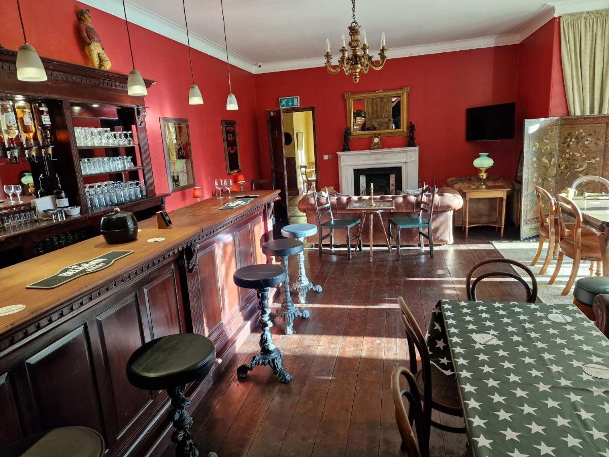 Cambus O' May Traditional Highland Hotel Ballater Exteriör bild