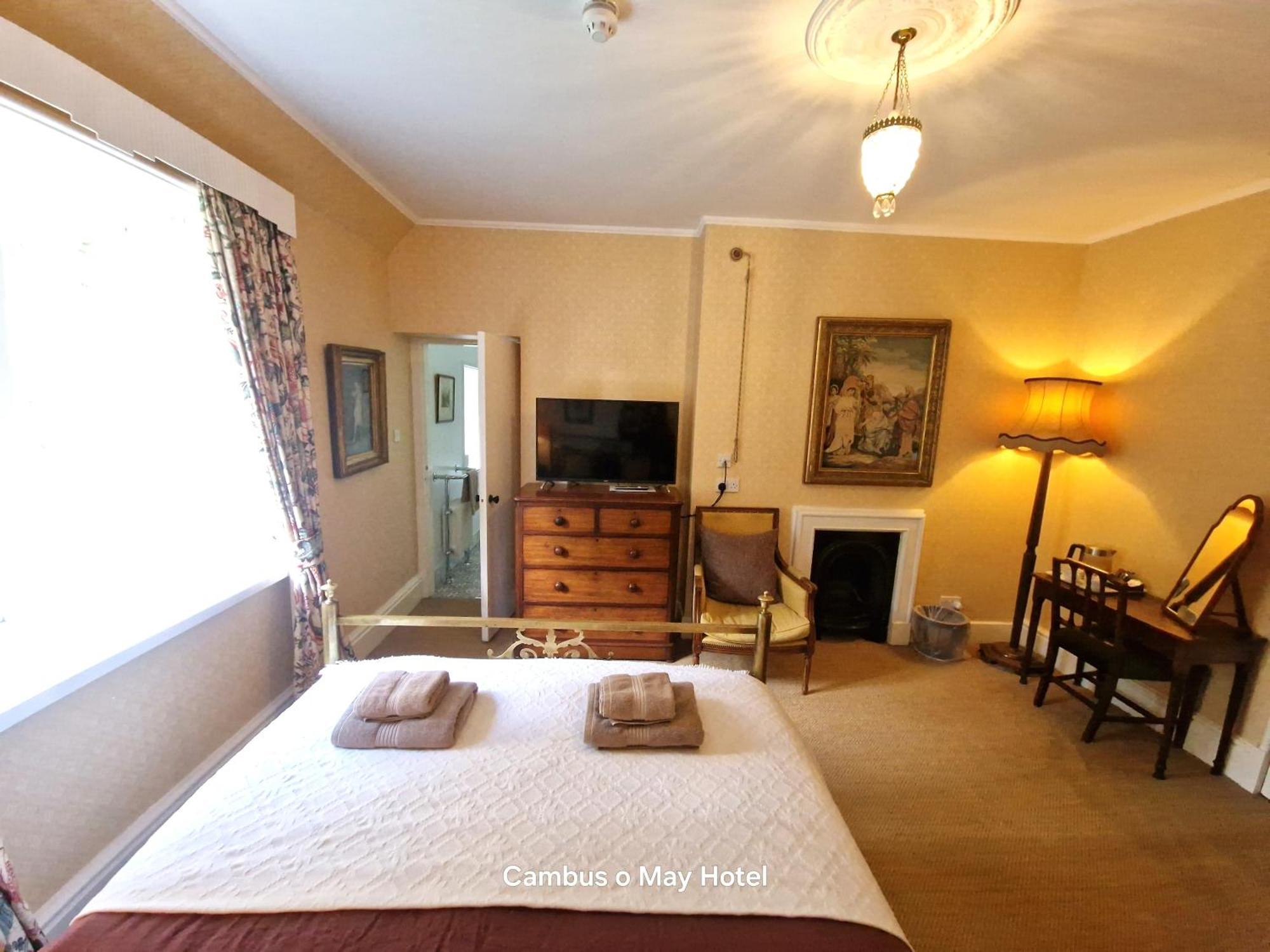 Cambus O' May Traditional Highland Hotel Ballater Exteriör bild