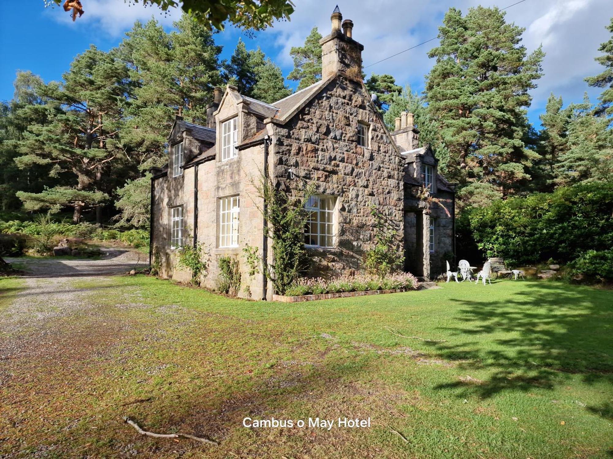 Cambus O' May Traditional Highland Hotel Ballater Exteriör bild