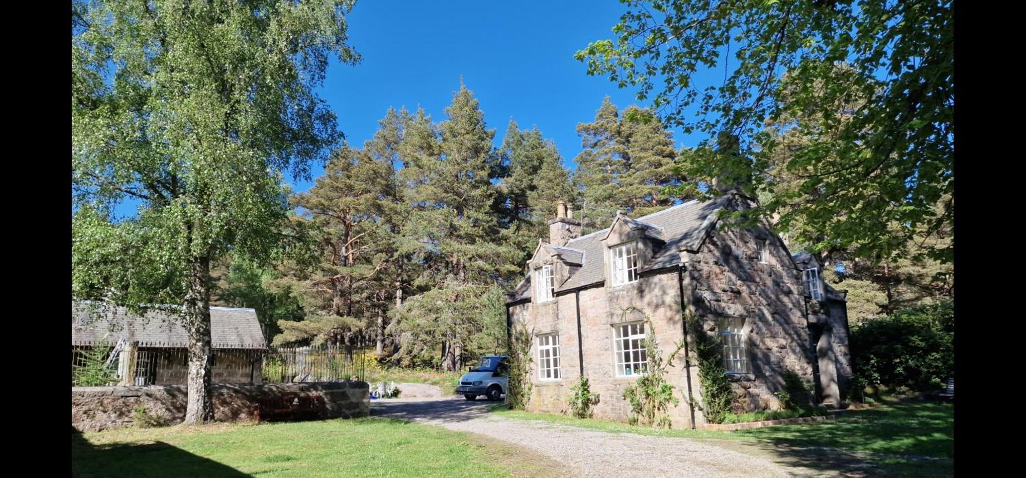 Cambus O' May Traditional Highland Hotel Ballater Rum bild
